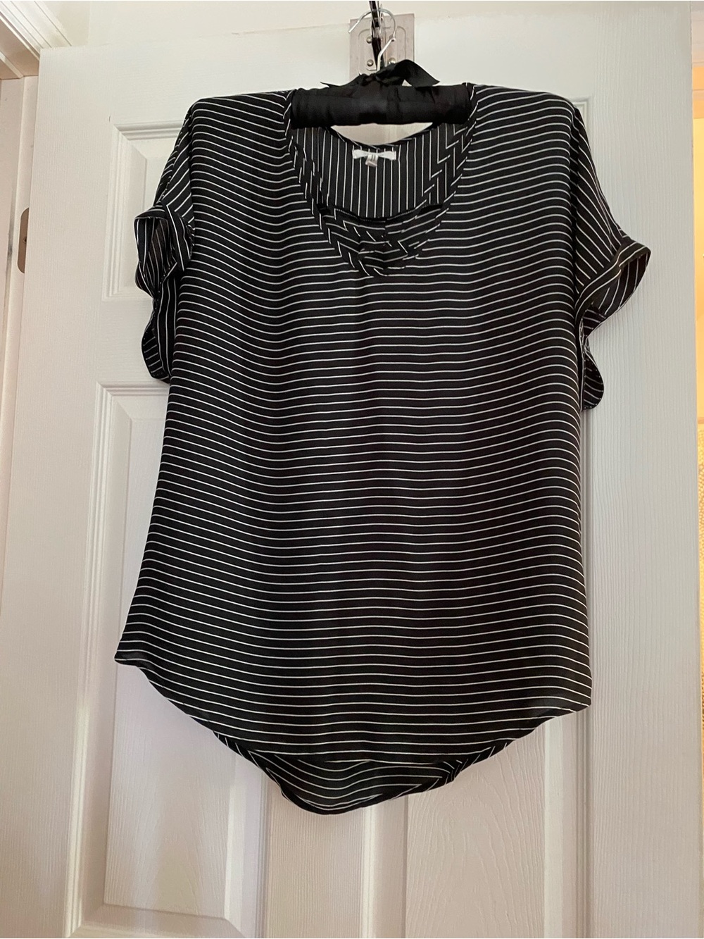 Like New! Maurices Lightweight Blouse Large